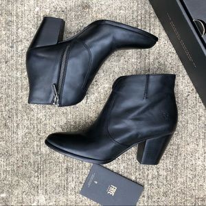 Frye Jennifer Bootie in Black Leather 6M